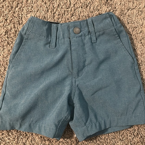 Lot of 2T toddler shorts - Picture 9 of 12